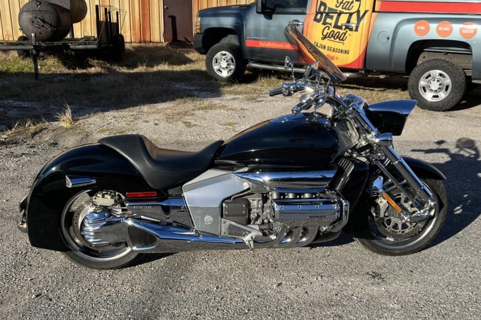 2004 Honda Rune sold for $16,916