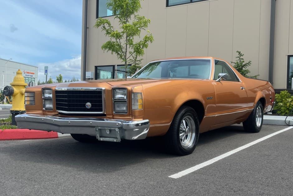 1977 Ford Ranchero sold for $8,500