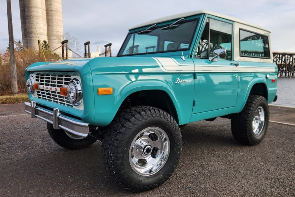1971 Ford Bronco U13/U14/U15 1966-1977 sold for $149,073