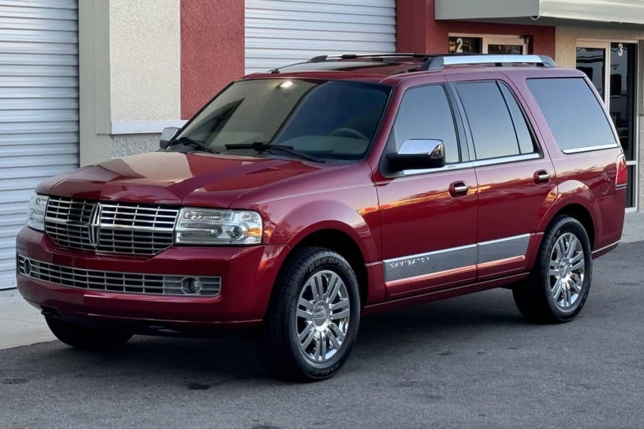 2008 Lincoln Navigator sold for $15,500