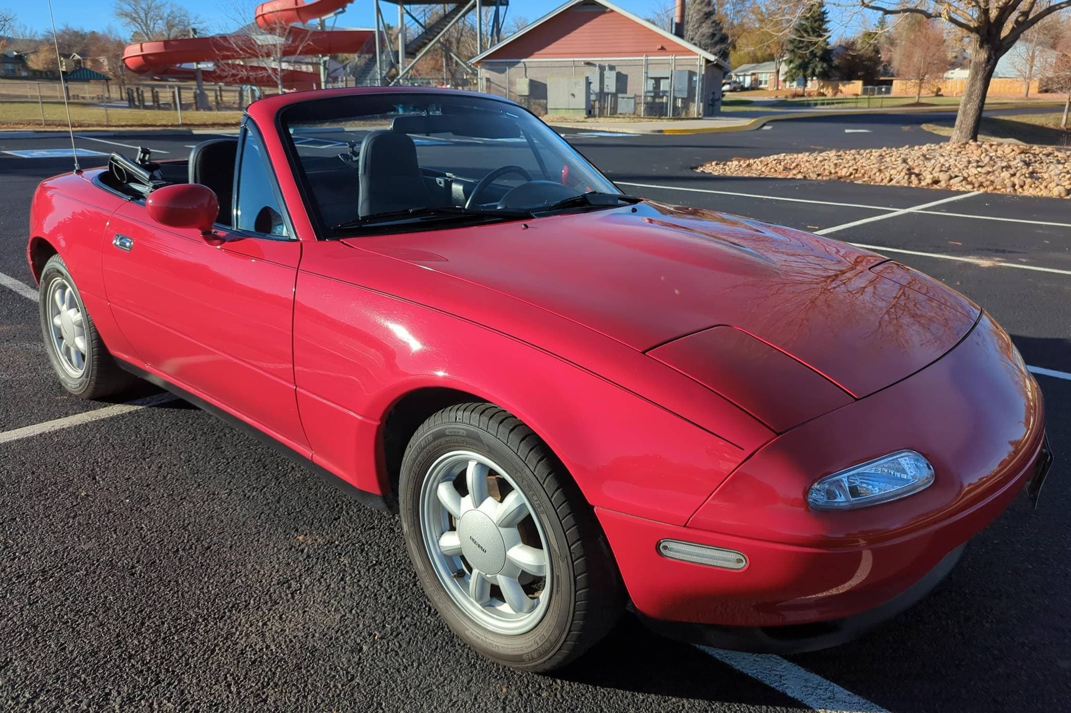 1990 Mazda NA Miata sold for $9,544