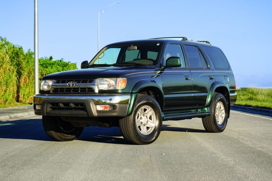 2001 Toyota 4Runner (N180) sold for $9,500