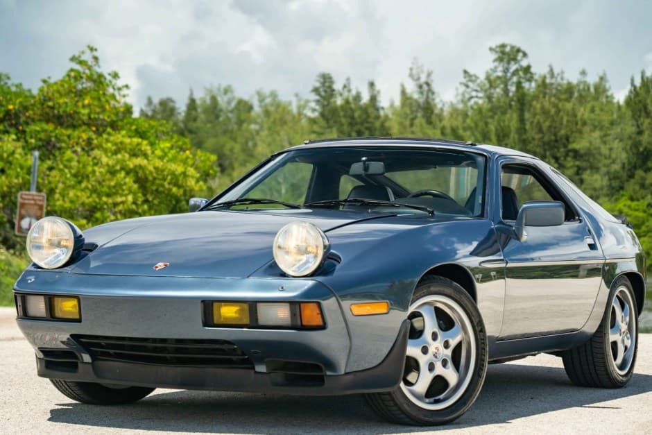 1981 Porsche 928 sold for $25,500