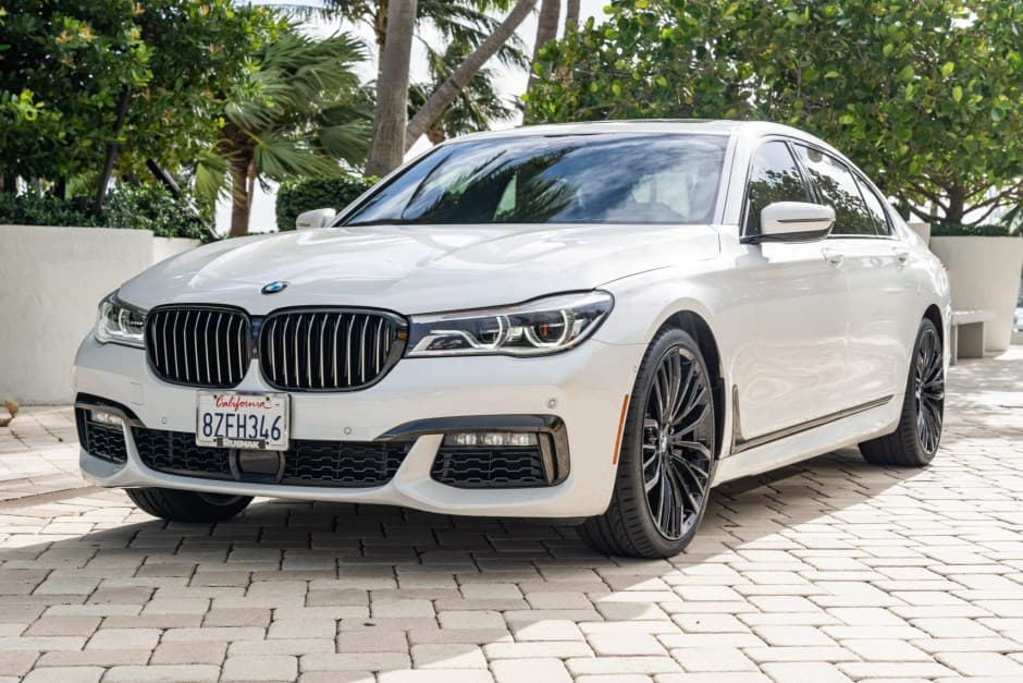 2019 BMW G11/G12 7-Series sold for $35,000