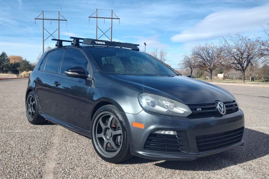 2012 Volkswagen Golf R sold for $9,600