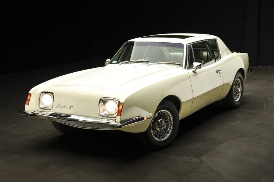 1982 Studebaker Avanti sold for $20,500