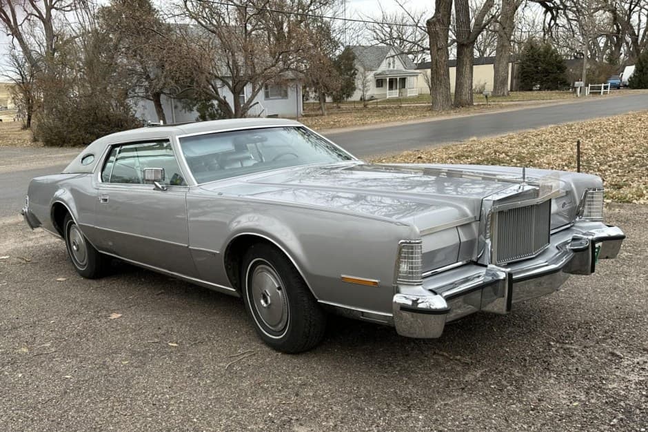 1974 Lincoln Continental Mark IV (1972-1976) sold for $13,750