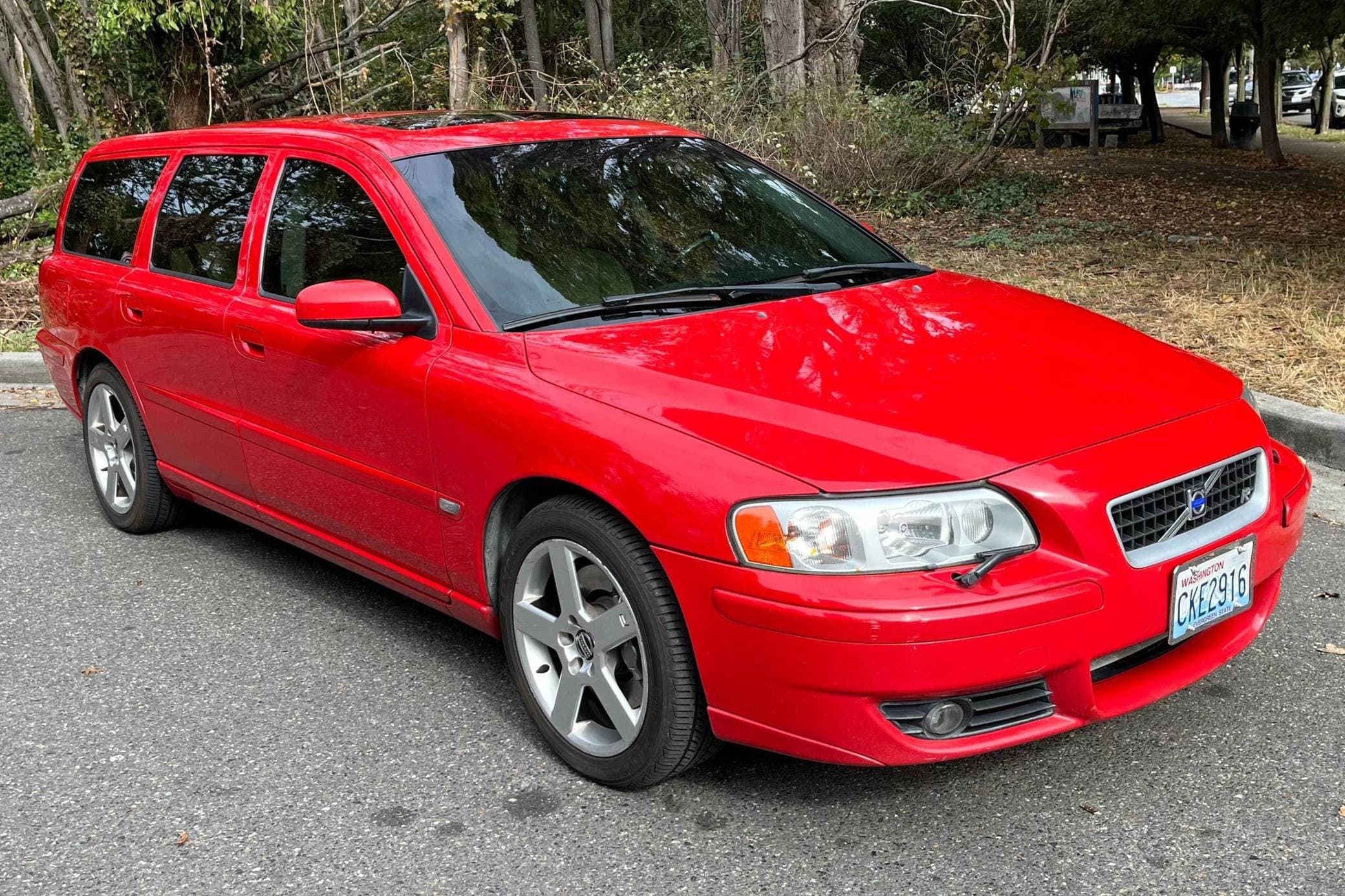 2005 Volvo V70 sold for $6,500