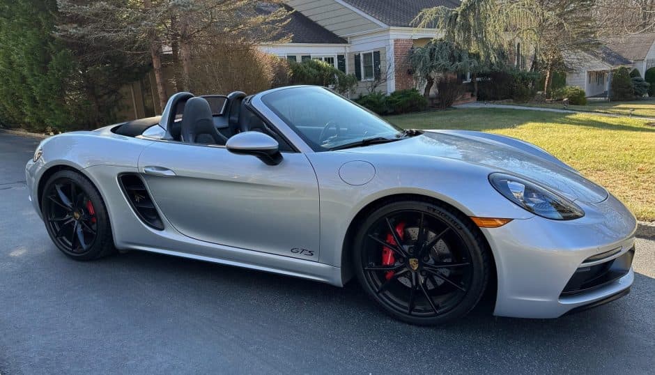 2018 Porsche 982 718 Boxster sold for $56,500