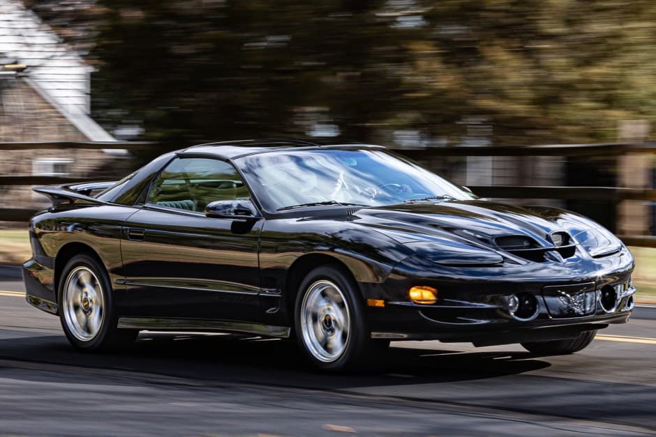 2000 Pontiac Firebird (1993-2002) sold for $42,750