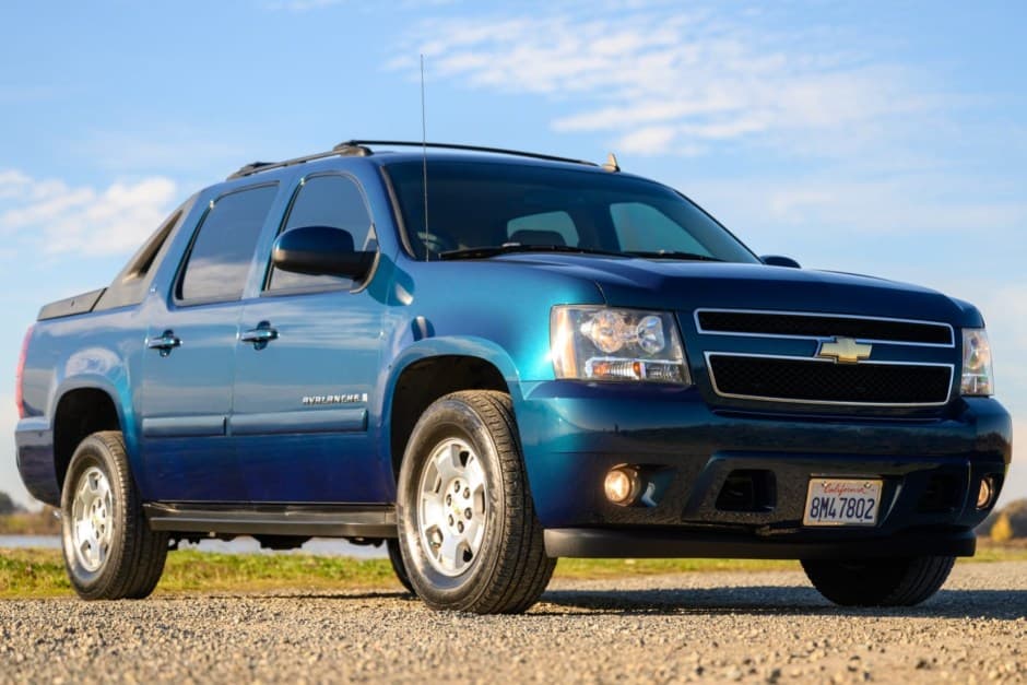 2007 Chevrolet Avalanche sold for $14,000