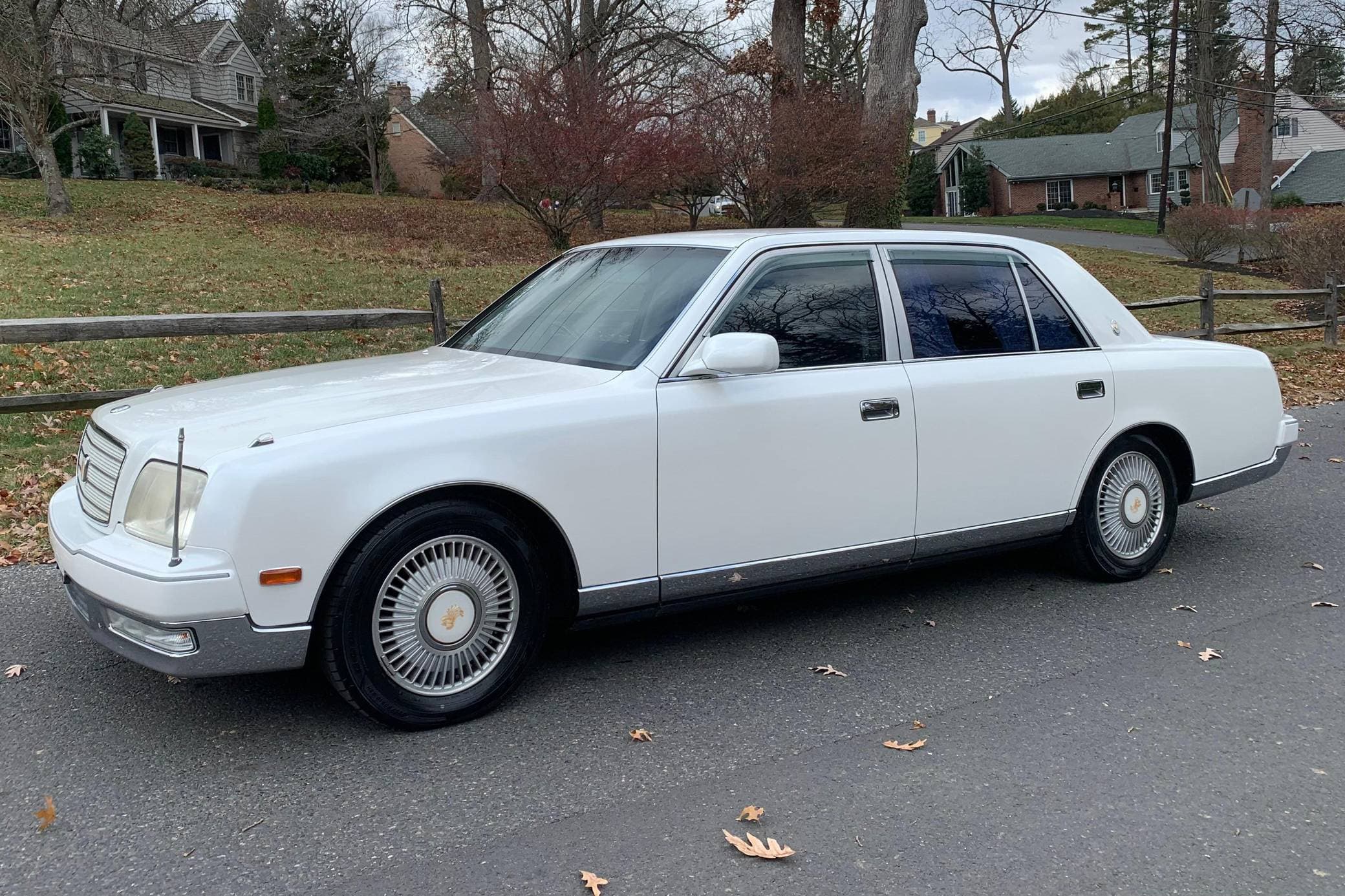 1999 Toyota Century sold for $14,000