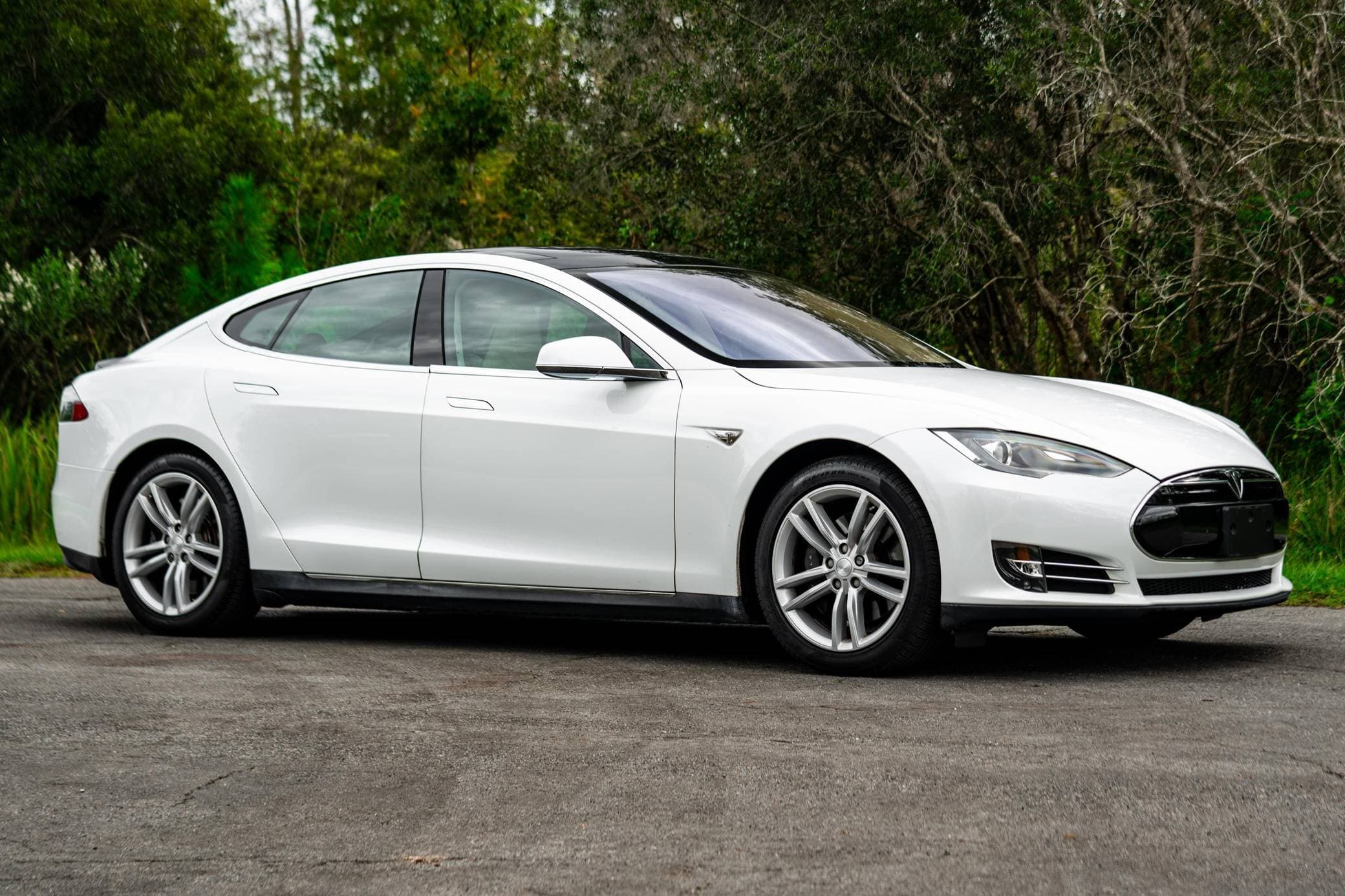 2012 Tesla Model S sold for $19,250