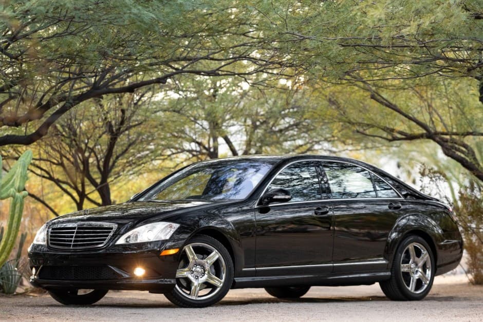 2008 Mercedes-Benz W221 S-Class sold for $21,250