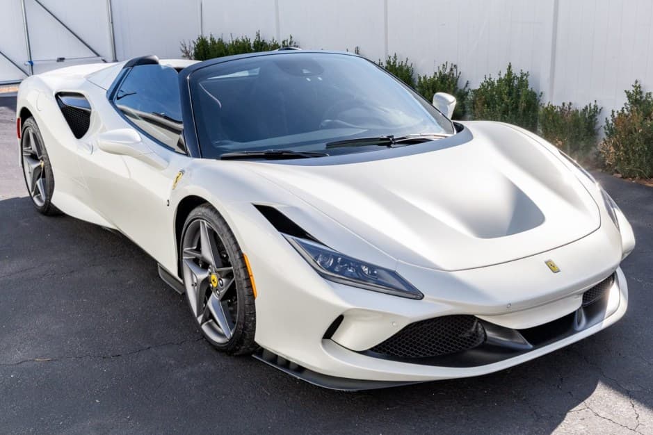 2023 Ferrari F8 sold for $425,011