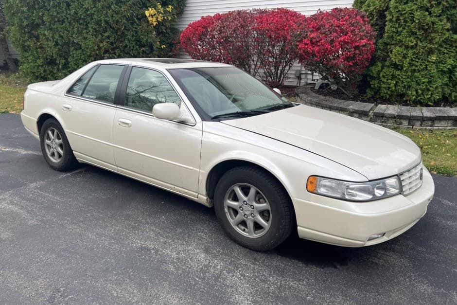 1999 Cadillac Seville sold for $8,600