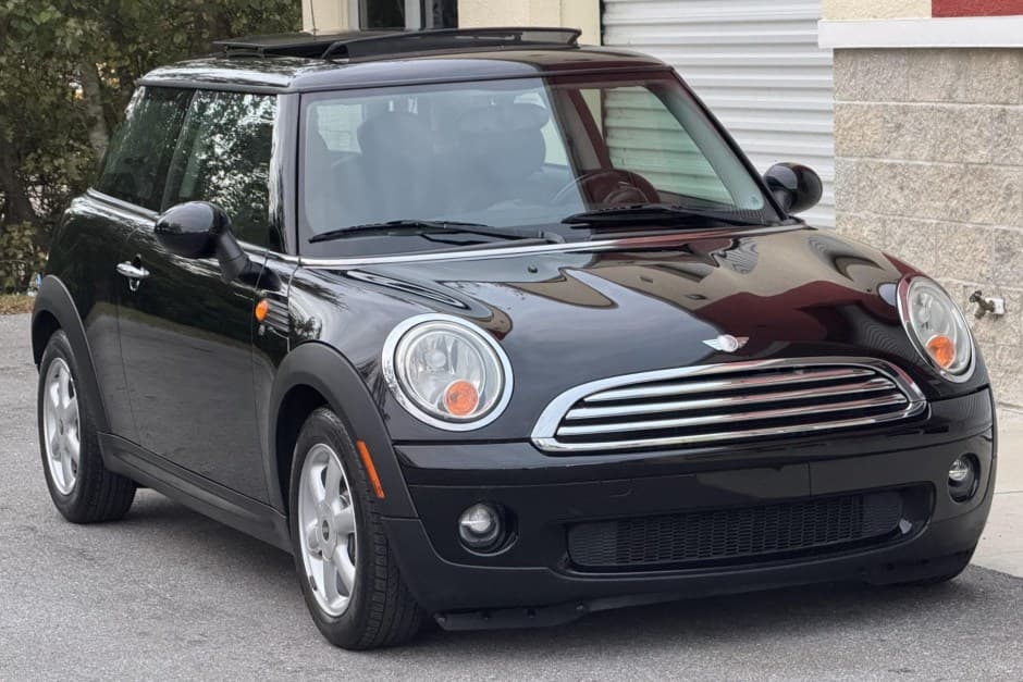 2009 Mini R56 Cooper, Cooper S, and John Cooper Works sold for $6,100