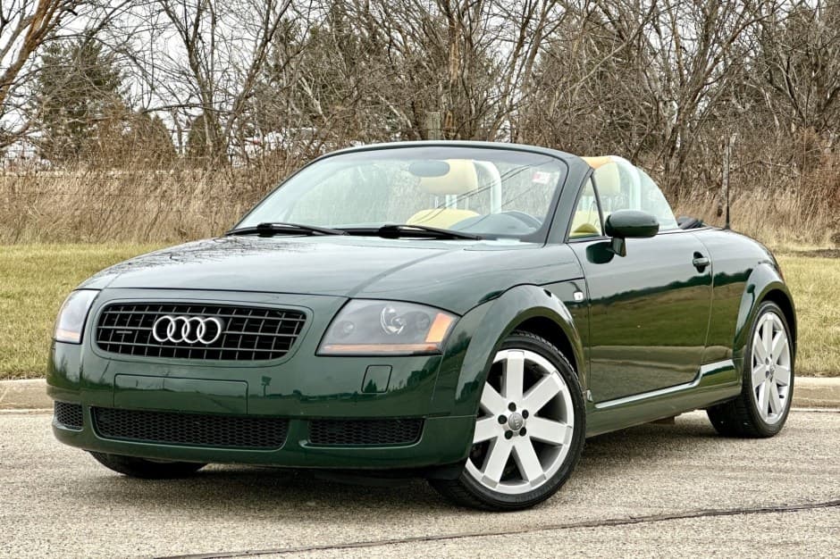 2003 Audi TT sold for $15,333
