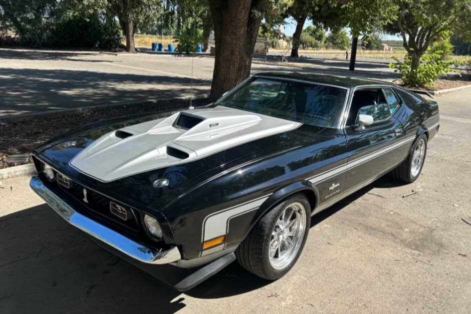 1972 Ford Mustang 1969-1973 sold for $35,250