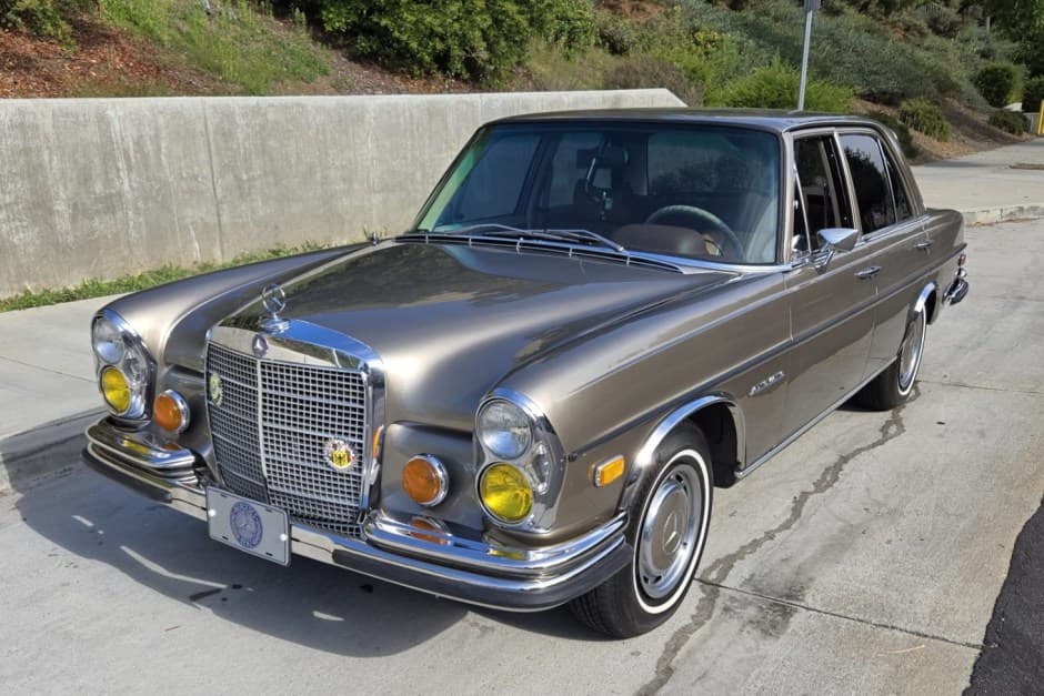 1972 Mercedes-Benz W108 & W109 sold for $26,250