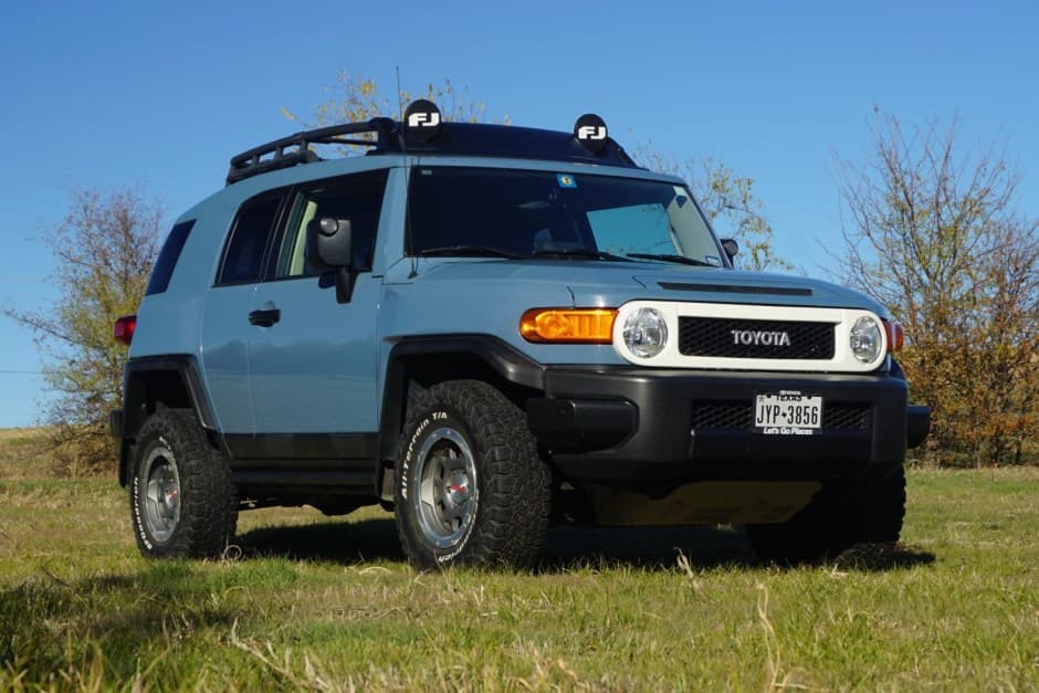 2014 Toyota FJ Cruiser sold for $36,250