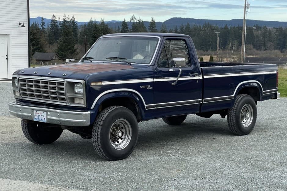 1980 Ford F-Series 1980-1986 sold for $8,100
