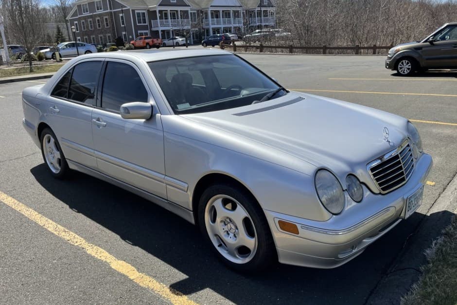 2002 Mercedes-Benz W210 E-Class sold for $9,350