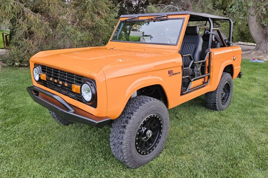 1969 Ford Bronco U13/U14/U15 1966-1977 sold for $60,000