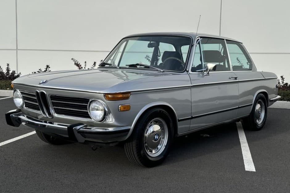 1973 BMW 2002tii sold for $25,250