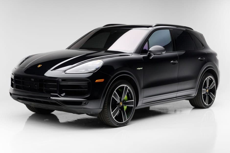 2022 Porsche 9Y0/9Y3 Cayenne (2019-) sold for $97,799