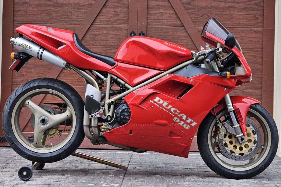 1997 Ducati 916 sold for $13,916