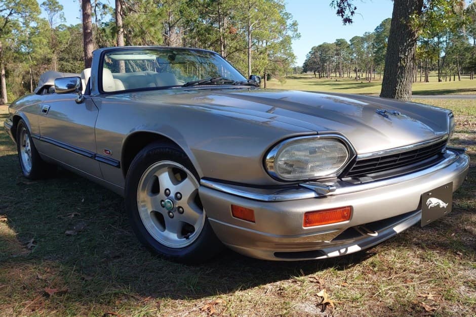 1995 Jaguar XJS sold for $10,000