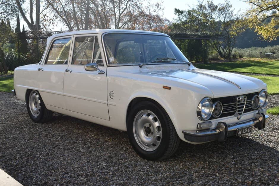 1967 Alfa Romeo 105 Series Sedan sold for $25,250