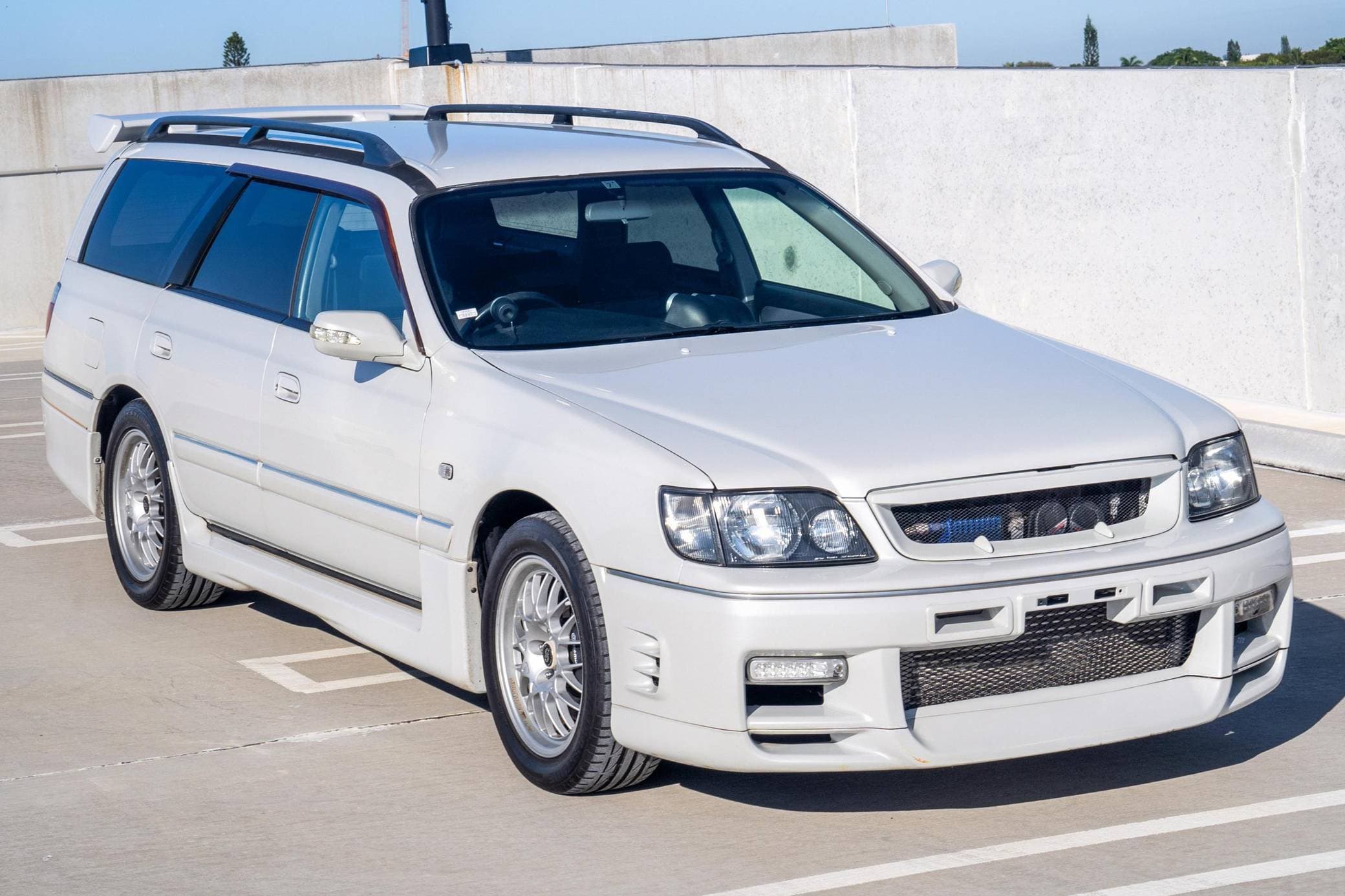 1998 Nissan Stagea sold for $31,750
