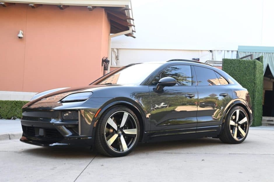 2024 Porsche Macan sold for $88,500