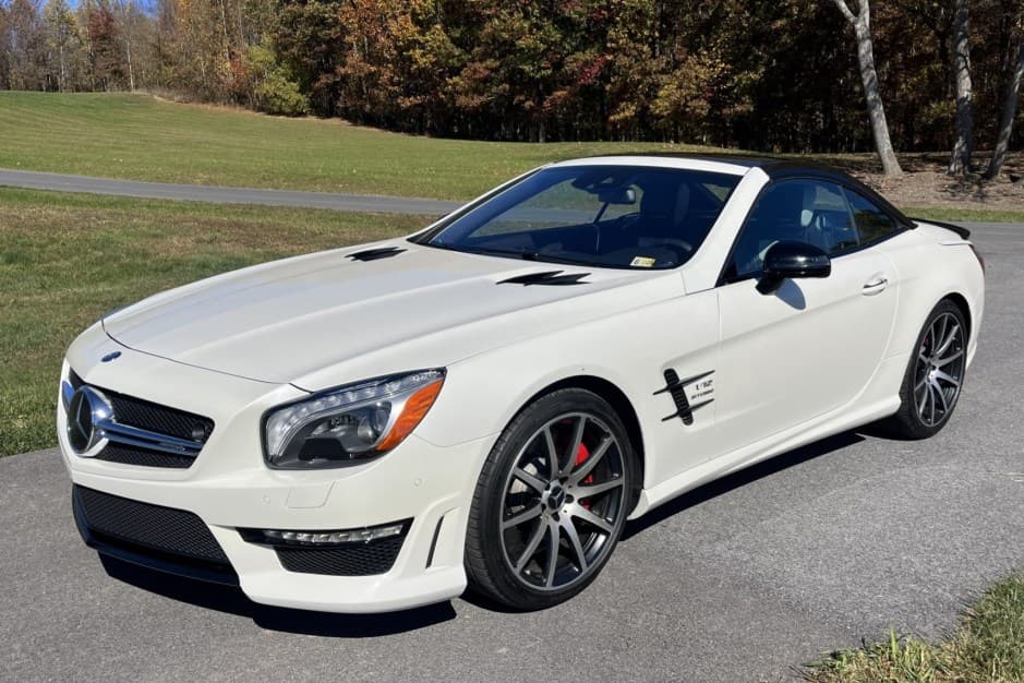 2015 Mercedes-Benz R231 SL sold for $90,000