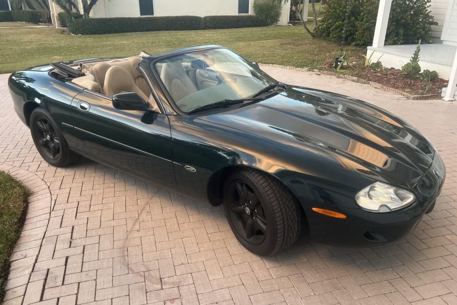 1998 Jaguar XK8 sold for $10,500