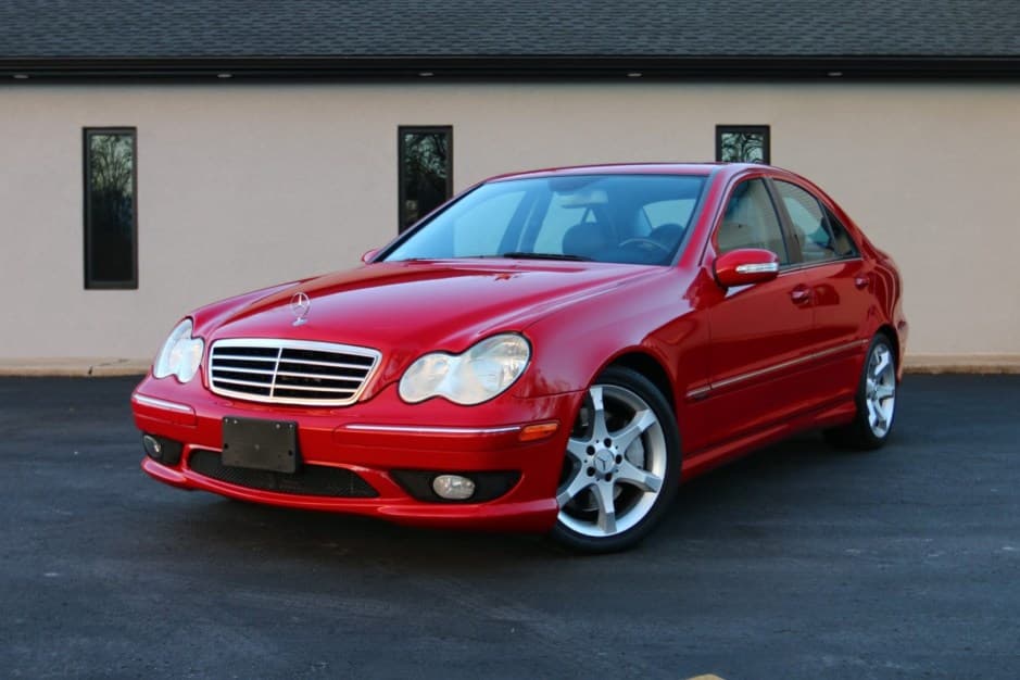 2007 Mercedes-Benz W203 C-Class sold for $8,200