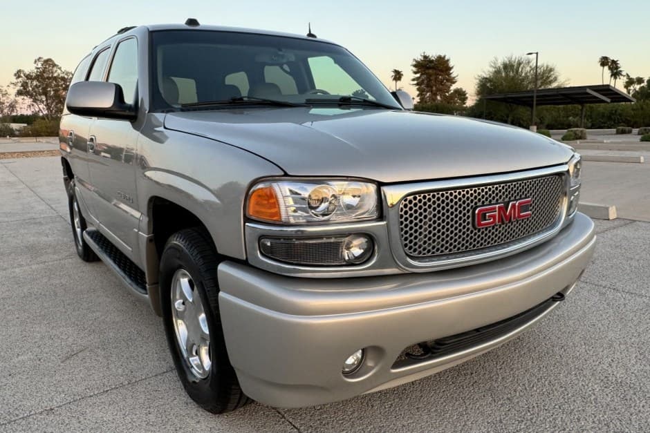2004 GMC Yukon GMT800 sold for $17,850