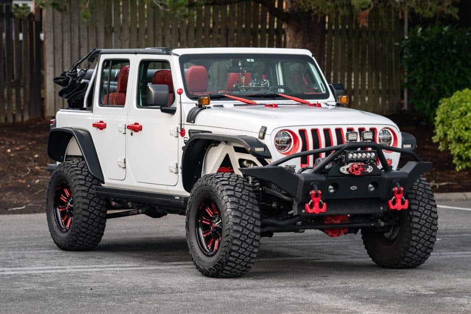2018 Jeep Wrangler JL (2018+) sold for $25,000