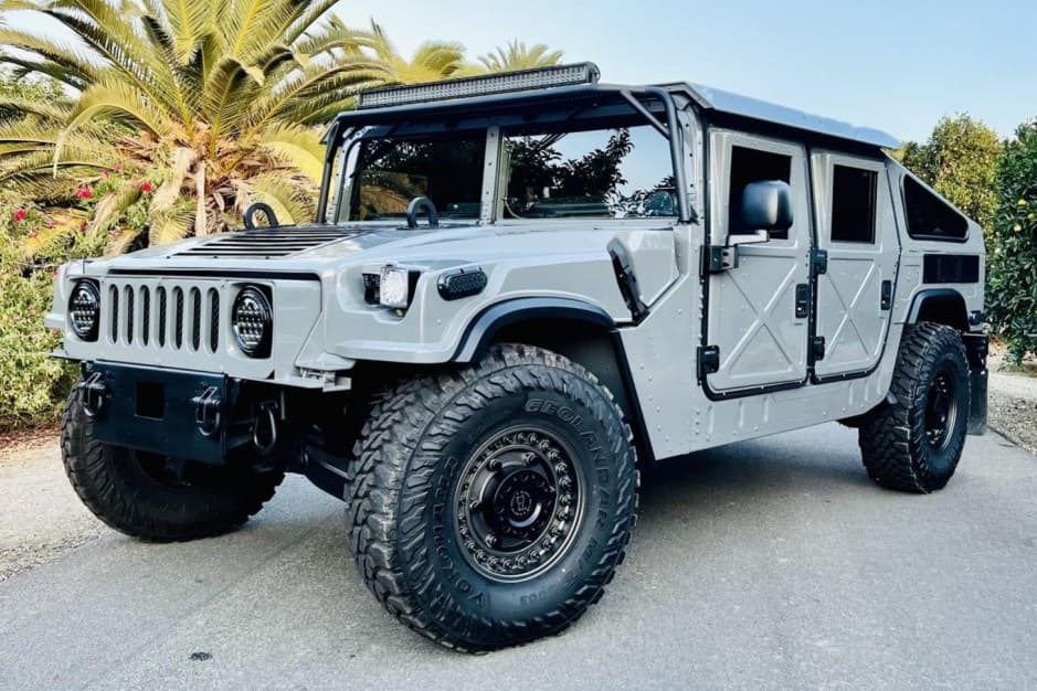 2012 Hummer HMMWV/Humvee sold for $67,500