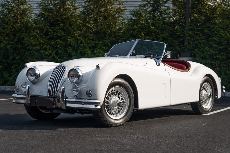 1955 Jaguar XK140 sold for $125,000