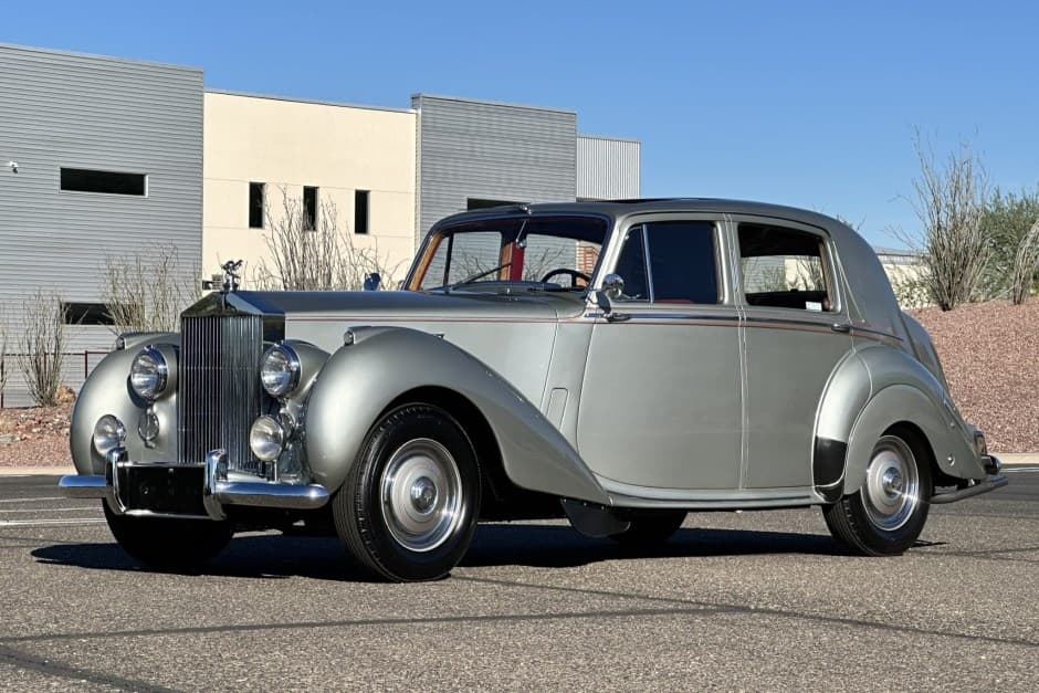 1952 Rolls-Royce  sold for $130,000