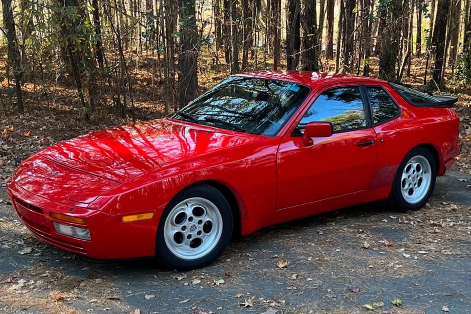1986 Porsche 944 Turbo sold for $38,000