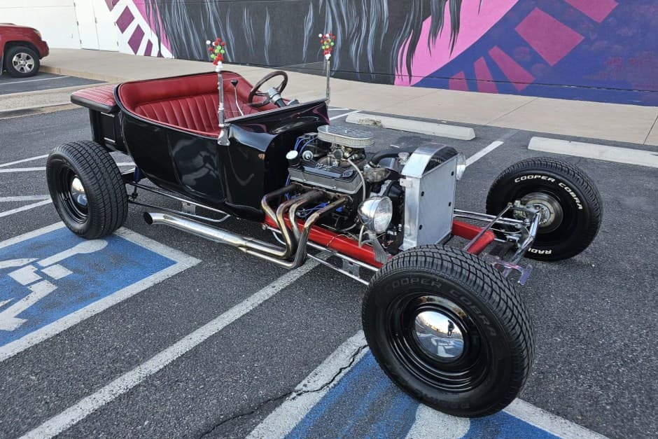 1924 Ford Hot Rod sold for $15,000