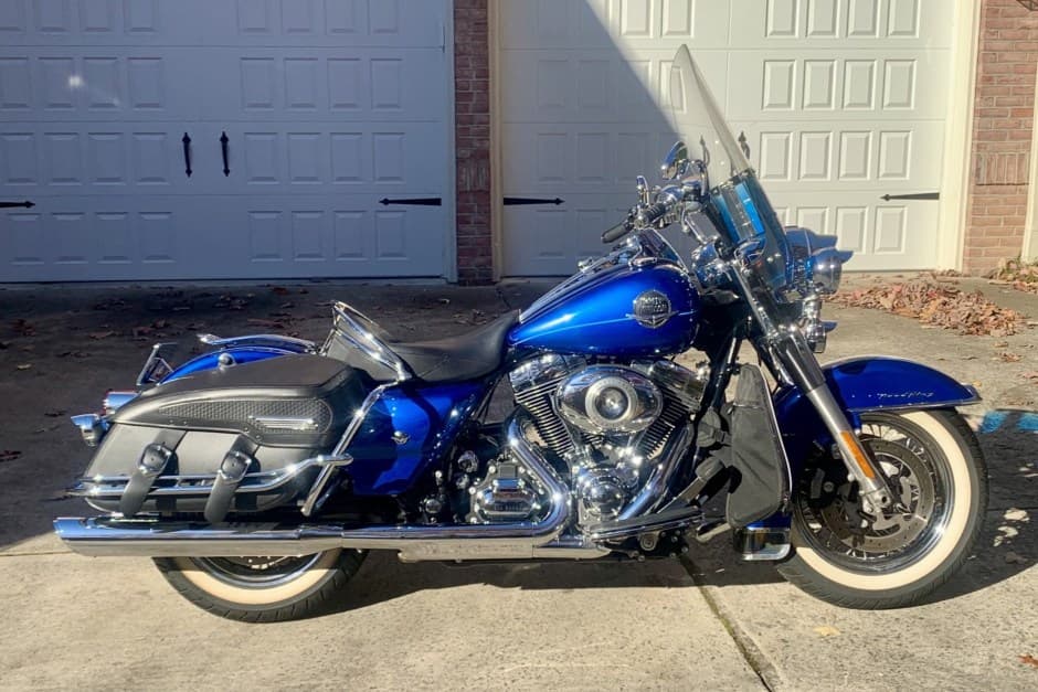 2010 Harley-Davidson Touring sold for $7,350