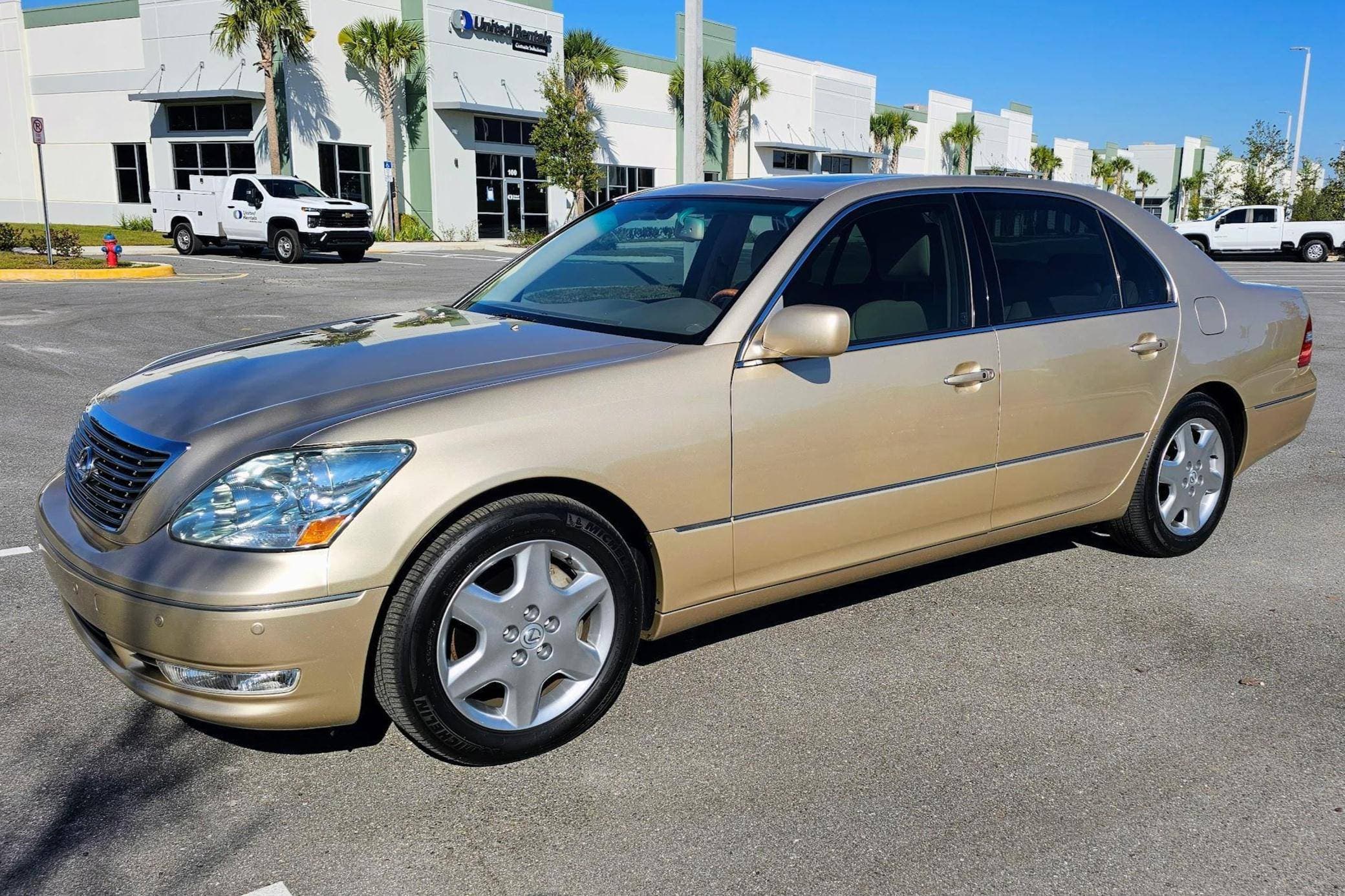 2004 Lexus LS sold for $10,400
