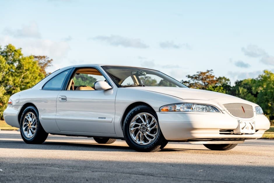 1998 Lincoln Mark VIII sold for $32,950