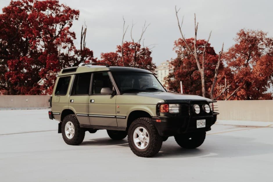 1998 Land Rover Discovery sold for $12,300