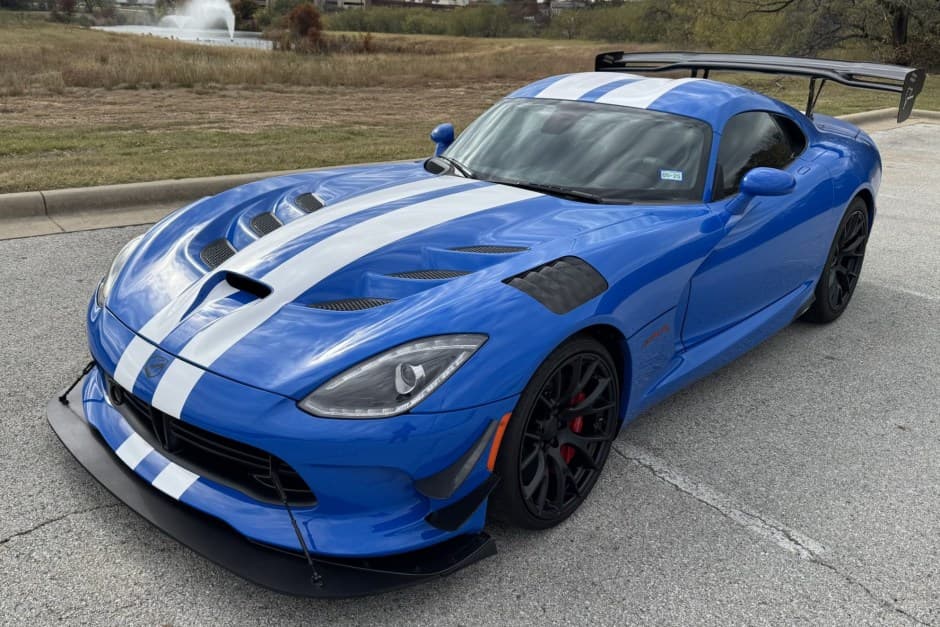 2017 Dodge Viper (2013-2017) sold for $220,000